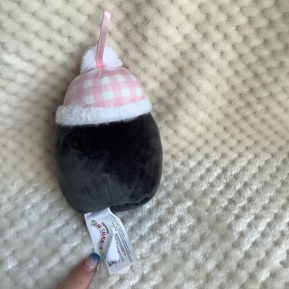 Squishmallow Luna Penguin in pink hat Stuffed animal plush toy - Picture 3 of 7
